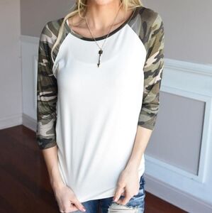 J&K Camo 3/4 Sleeve Top Size Large